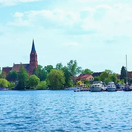 Hennings Comfortable Botel *