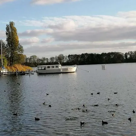 Botel Hennings Comfortable